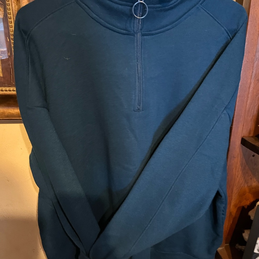 Tel Gear Blue pullover, zipper on top, side pockets. Size XXL (runs small)